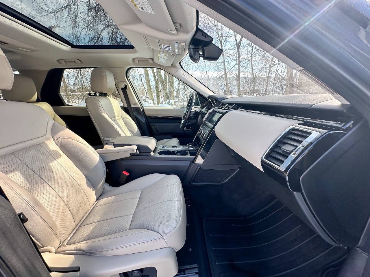 2019 Land Rover Discovery SE AWD 4dr SUV