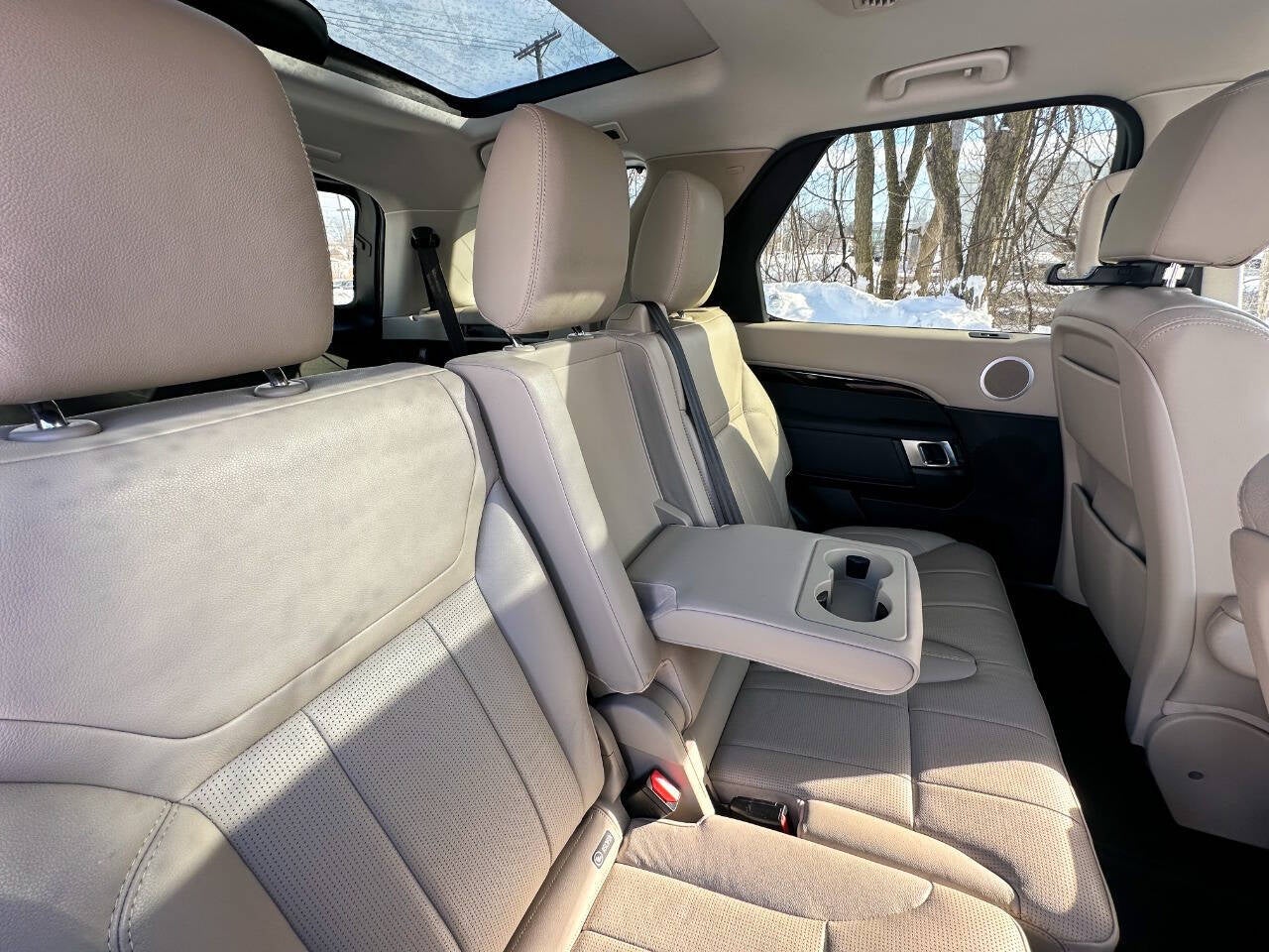 2019 Land Rover Discovery SE AWD 4dr SUV