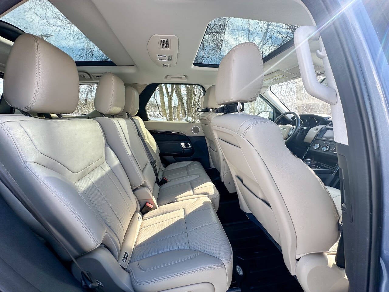 2019 Land Rover Discovery SE AWD 4dr SUV