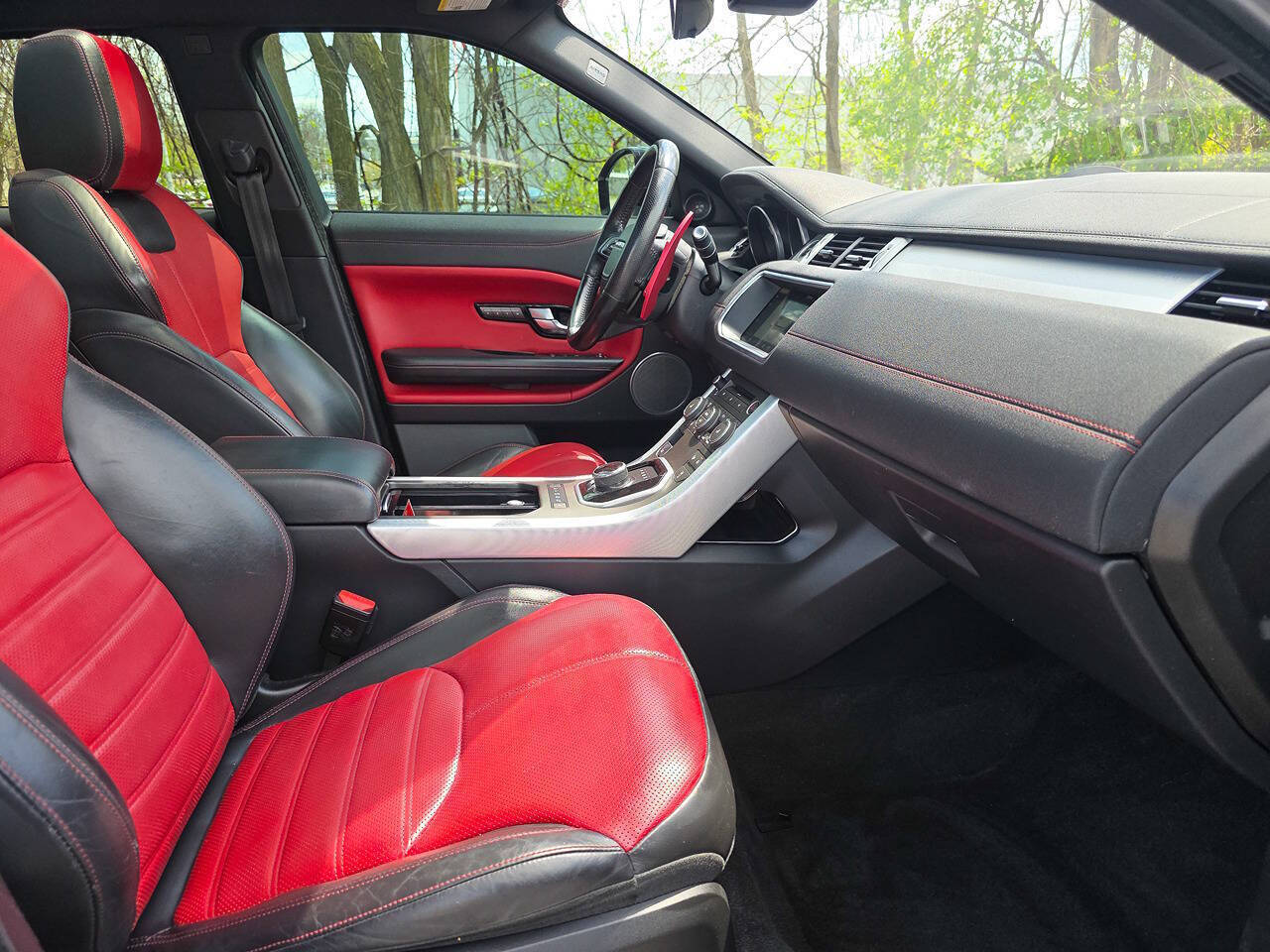 2017 Land Rover Range Rover Evoque HSE Dynamic AWD 4dr SUV
