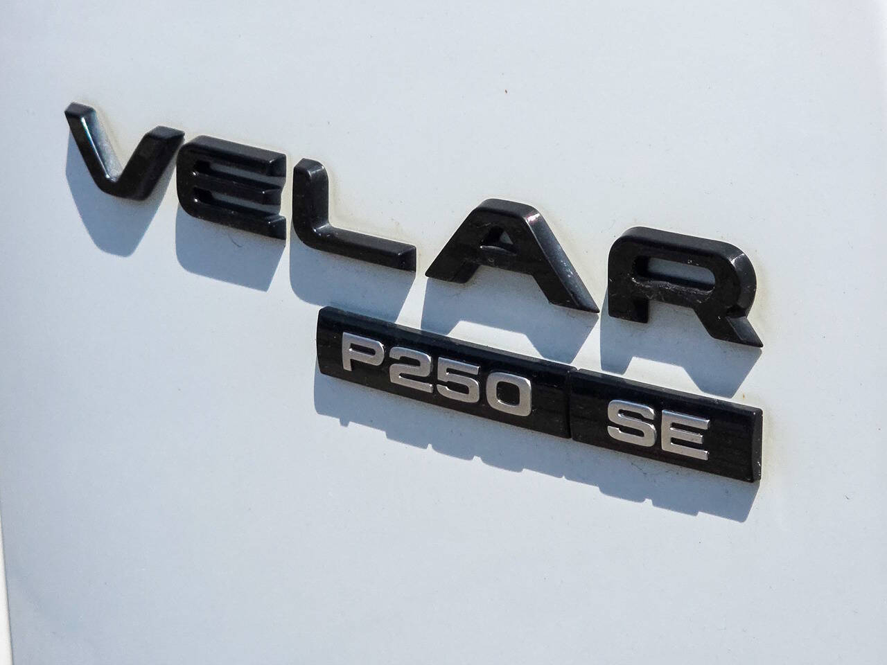 2019 Land Rover Range Rover Velar P250 R Dynamic SE AWD 4dr SUV