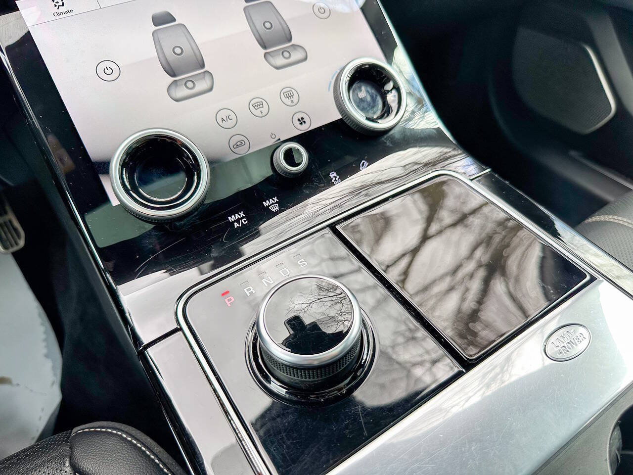 2019 Land Rover Range Rover Velar P250 R Dynamic SE AWD 4dr SUV