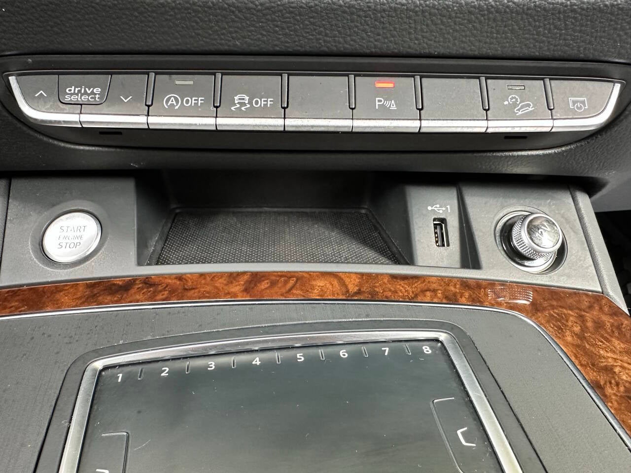 2020 Audi Q5 quattro Premium Plus 45 TFSI AWD 4dr SUV