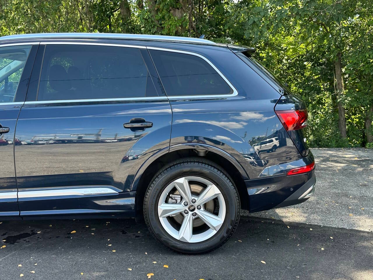 2023 Audi Q7 quattro Premium Plus 45 TFSI AWD 4dr SUV