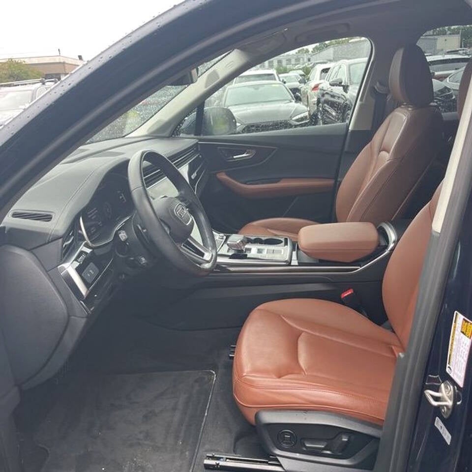 2023 Audi Q7 quattro Premium Plus 45 TFSI AWD 4dr SUV