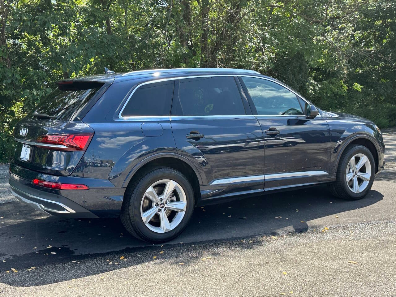 2023 Audi Q7 quattro Premium Plus 45 TFSI AWD 4dr SUV