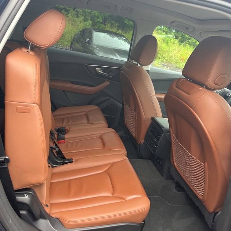 2023 Audi Q7 quattro Premium Plus 45 TFSI AWD 4dr SUV