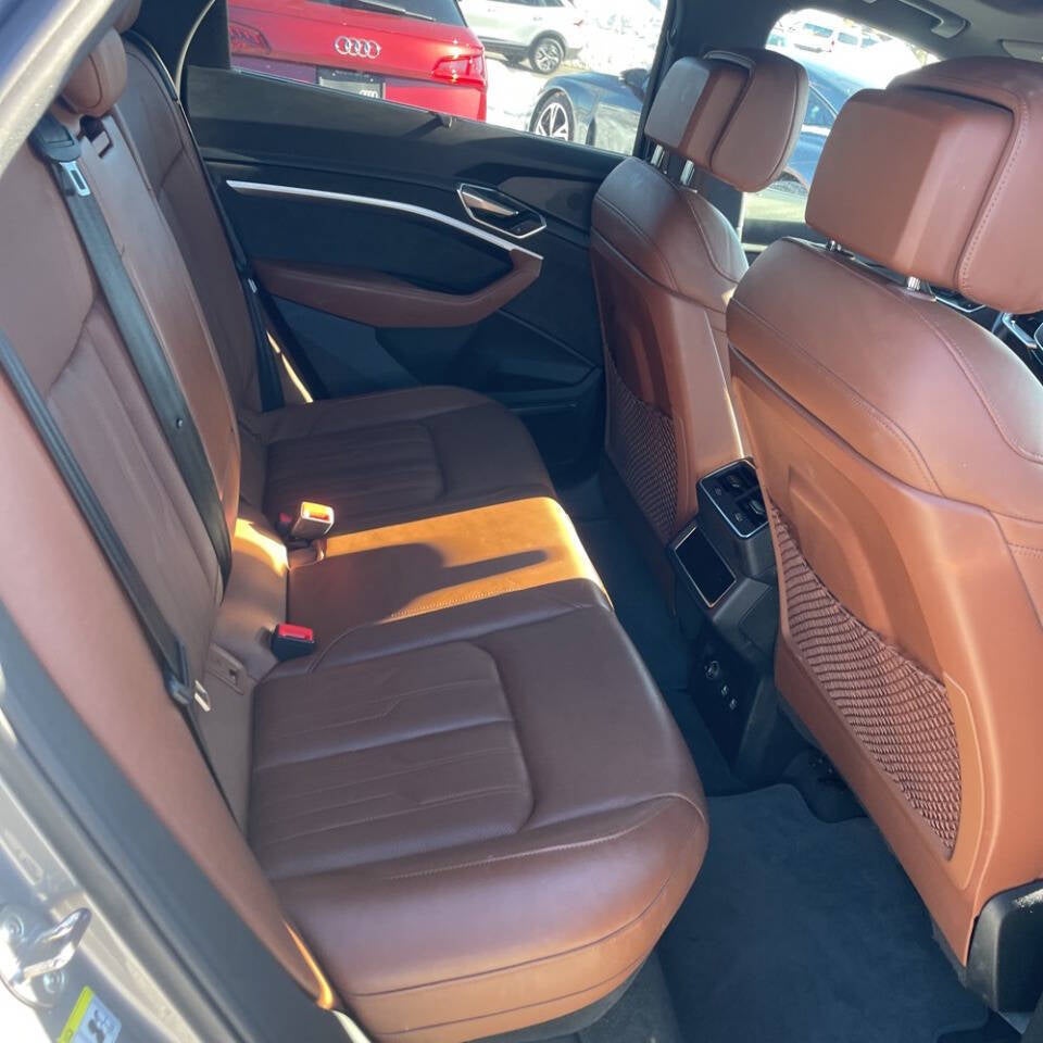 2019 Audi e-tron quattro Prestige AWD 4dr SUV