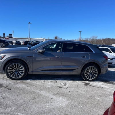 2019 Audi e-tron quattro Prestige AWD 4dr SUV