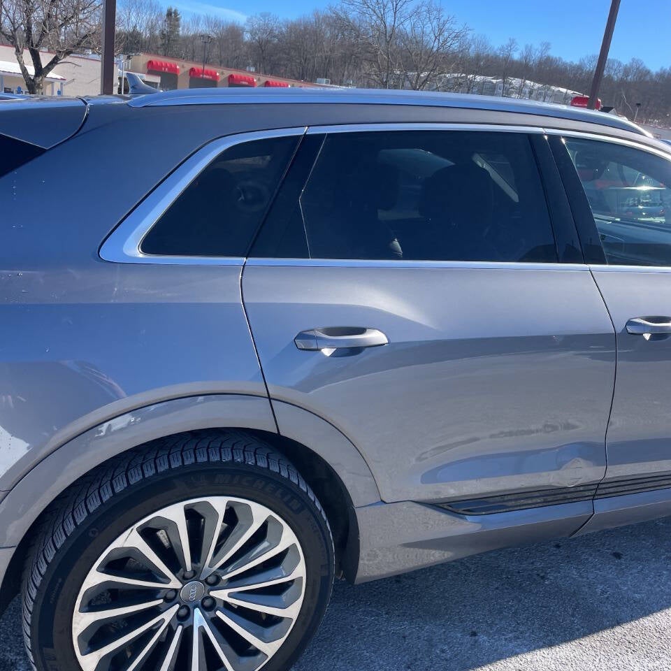 2019 Audi e-tron quattro Prestige AWD 4dr SUV