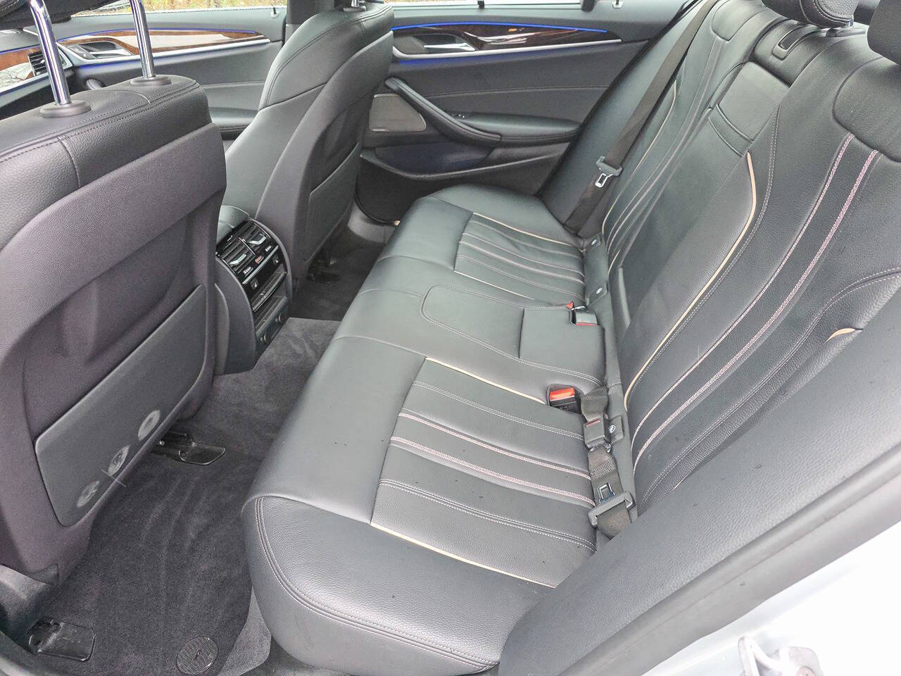 2017 BMW 5 Series 530i xDrive AWD 4dr Sedan