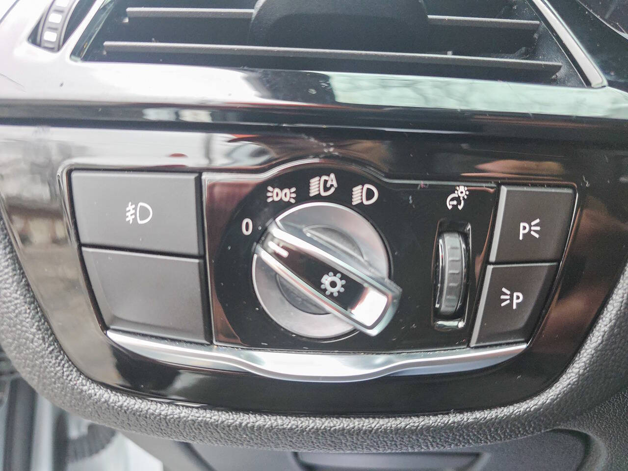 2017 BMW 5 Series 530i xDrive AWD 4dr Sedan