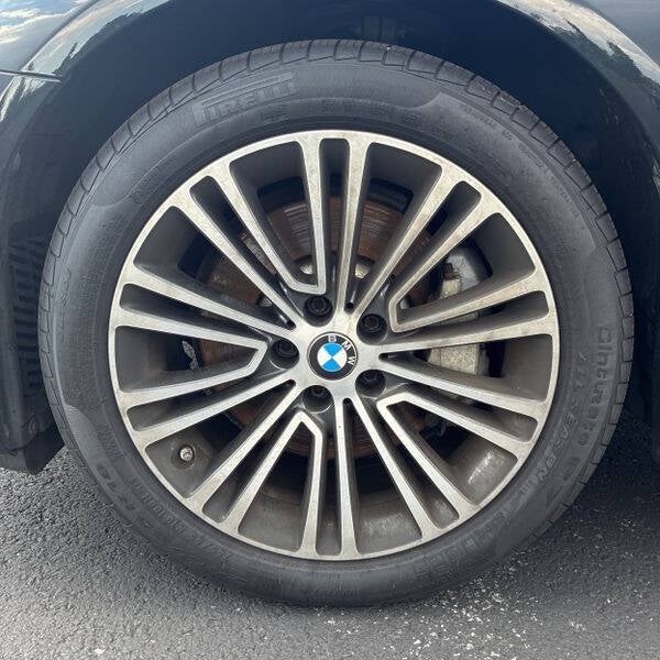 2018 BMW 5 Series 530i xDrive AWD 4dr Sedan