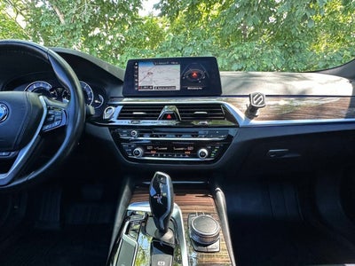 2018 BMW 5 Series 530i xDrive AWD 4dr Sedan
