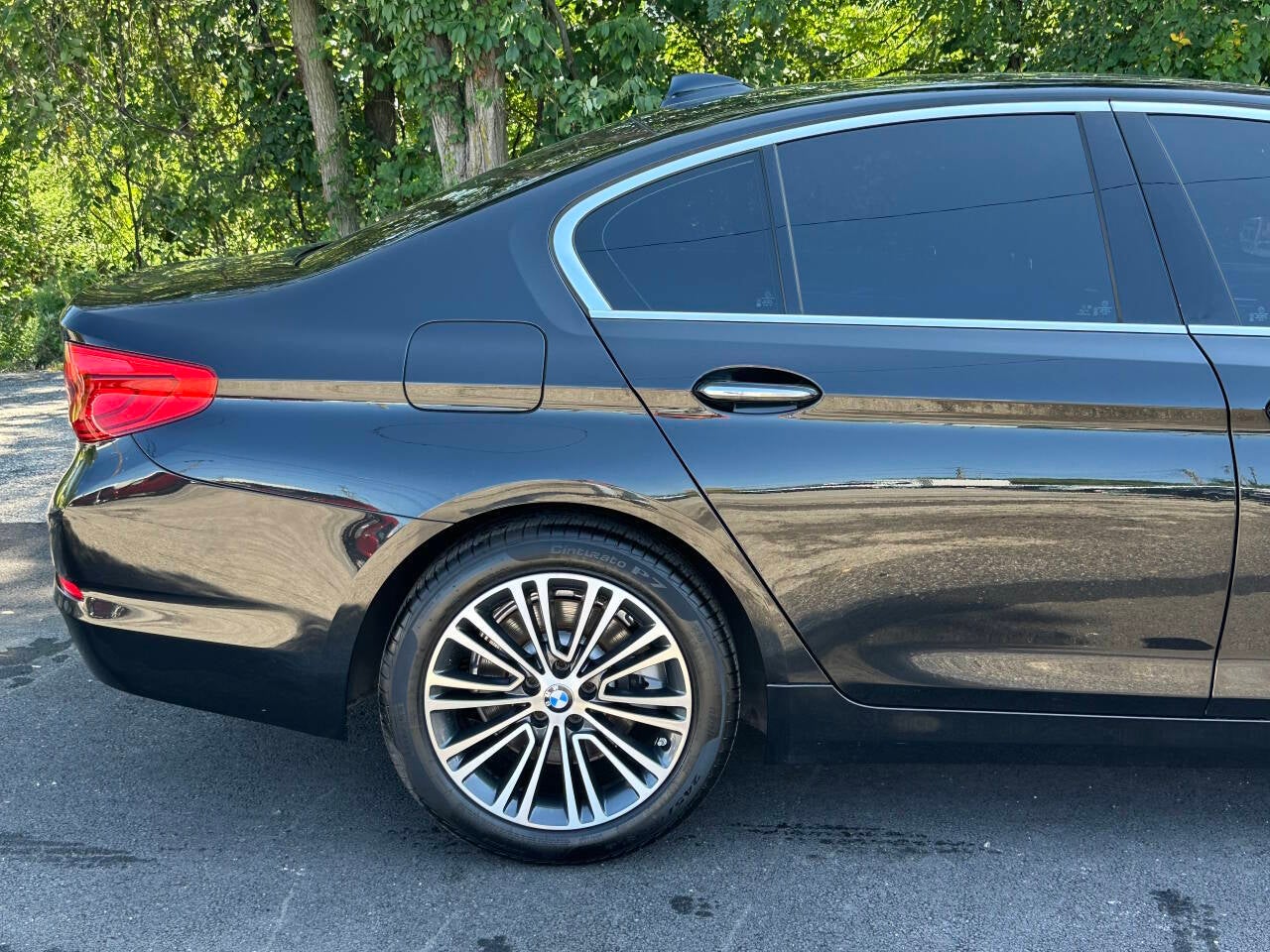 2018 BMW 5 Series 530i xDrive AWD 4dr Sedan