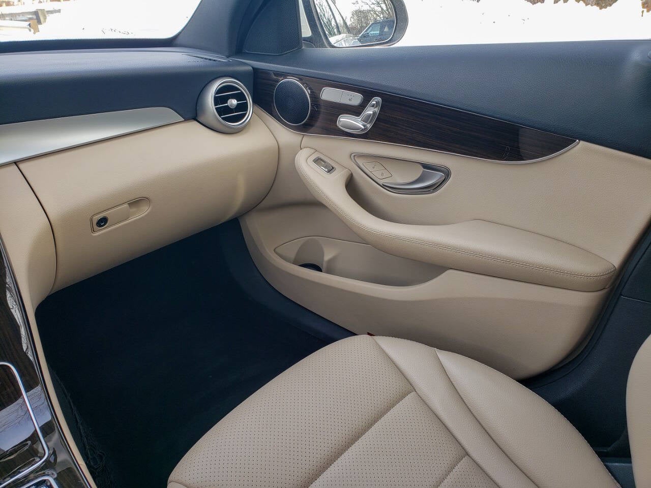 2018 Mercedes-Benz C-Class C 300 4MATIC® AWD 4dr Sedan