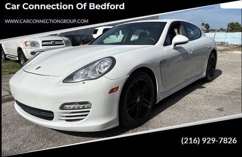 2013 Porsche Panamera 4 AWD 4dr Sedan