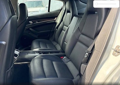 2013 Porsche Panamera 4 AWD 4dr Sedan