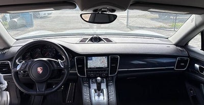 2013 Porsche Panamera 4 AWD 4dr Sedan