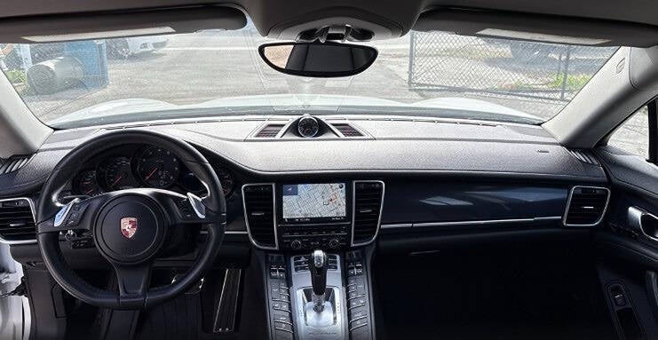 2013 Porsche Panamera 4 AWD 4dr Sedan