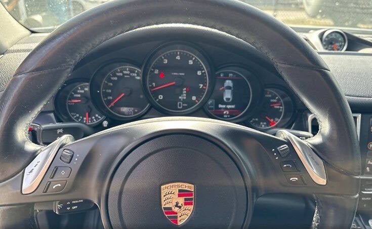 2013 Porsche Panamera 4 AWD 4dr Sedan