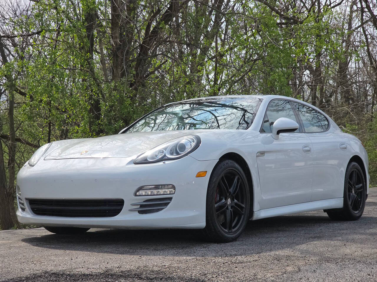 2013 Porsche Panamera 4 AWD 4dr Sedan