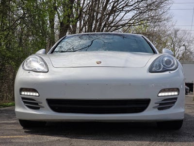 2013 Porsche Panamera 4 AWD 4dr Sedan