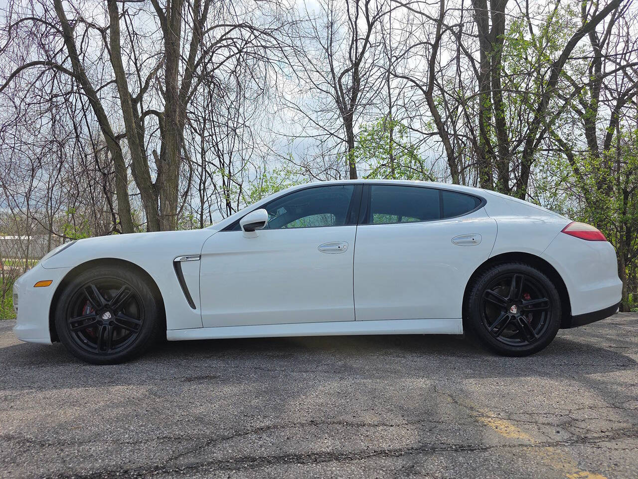 2013 Porsche Panamera 4 AWD 4dr Sedan