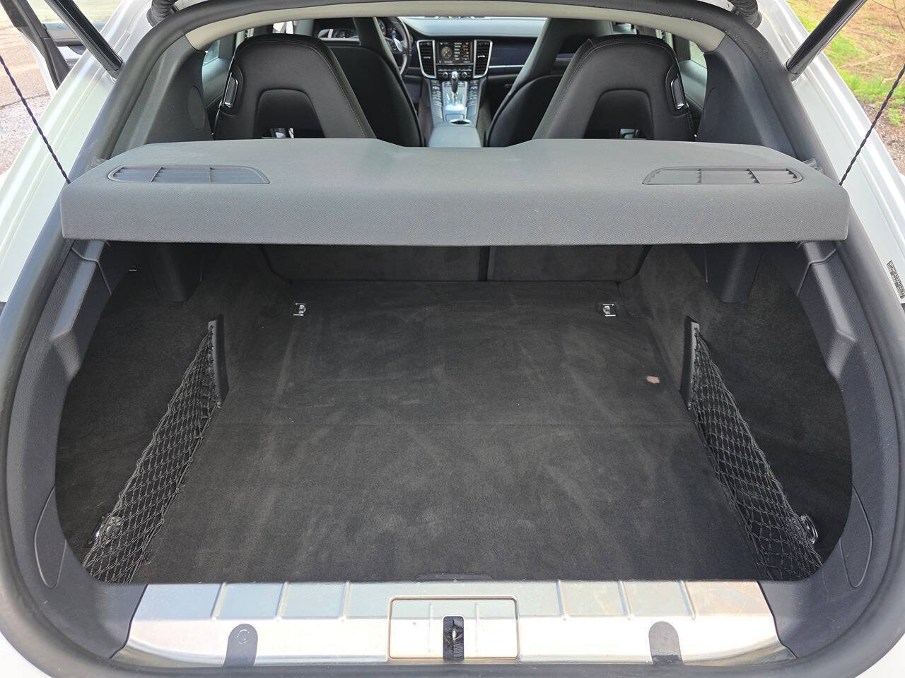 2013 Porsche Panamera 4 AWD 4dr Sedan