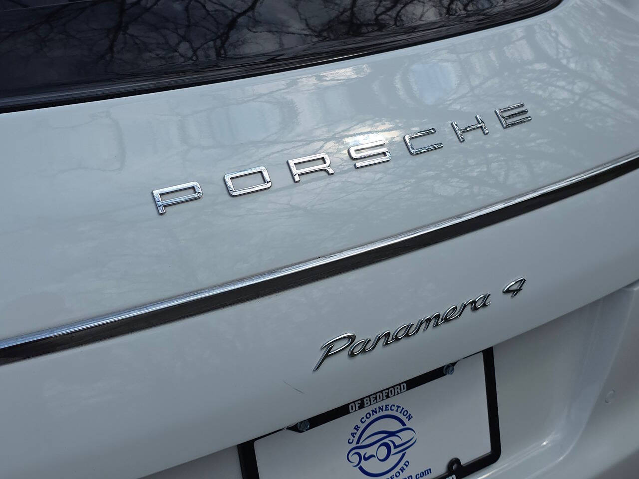 2013 Porsche Panamera 4 AWD 4dr Sedan