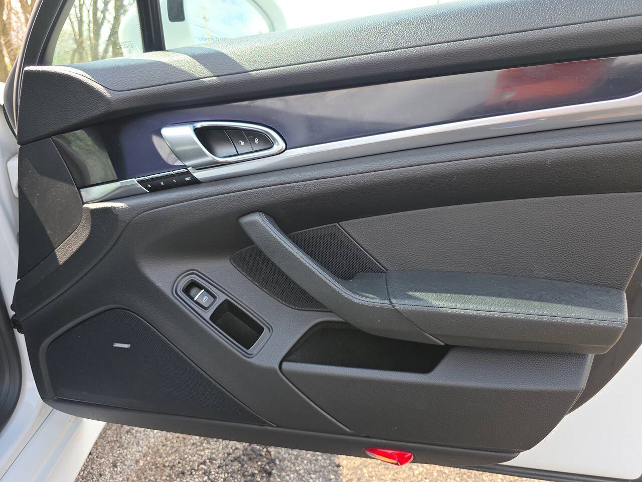 2013 Porsche Panamera 4 AWD 4dr Sedan