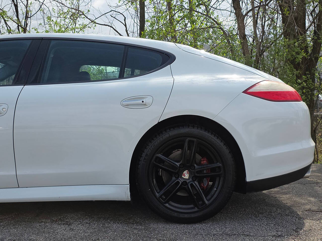 2013 Porsche Panamera 4 AWD 4dr Sedan