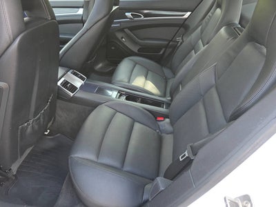 2013 Porsche Panamera 4 AWD 4dr Sedan