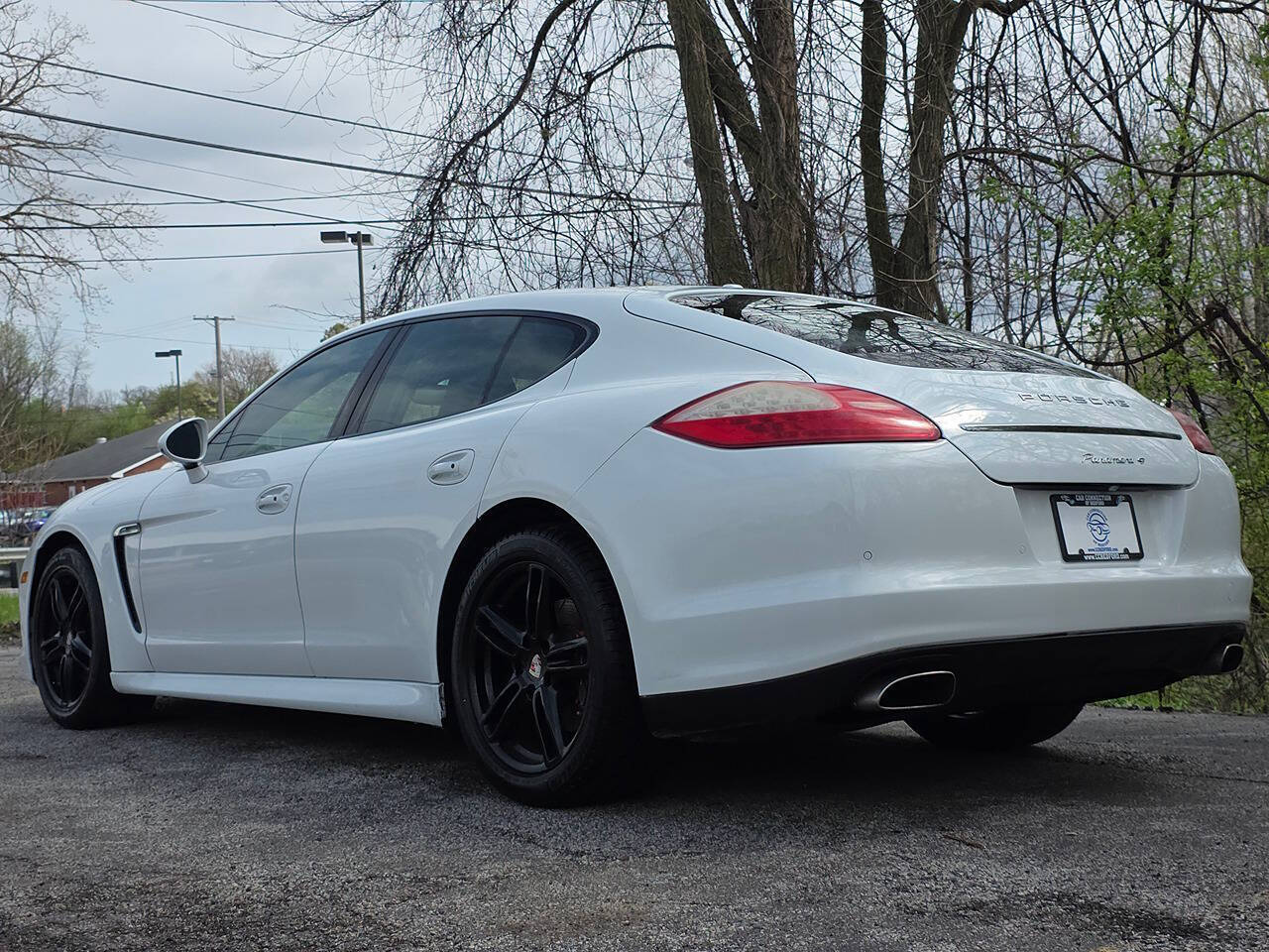2013 Porsche Panamera 4 AWD 4dr Sedan