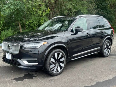 2023 Volvo XC90 Recharge T8 Ultimate Bright Theme 6P eAWD 6 Passenger 4dr SUV
