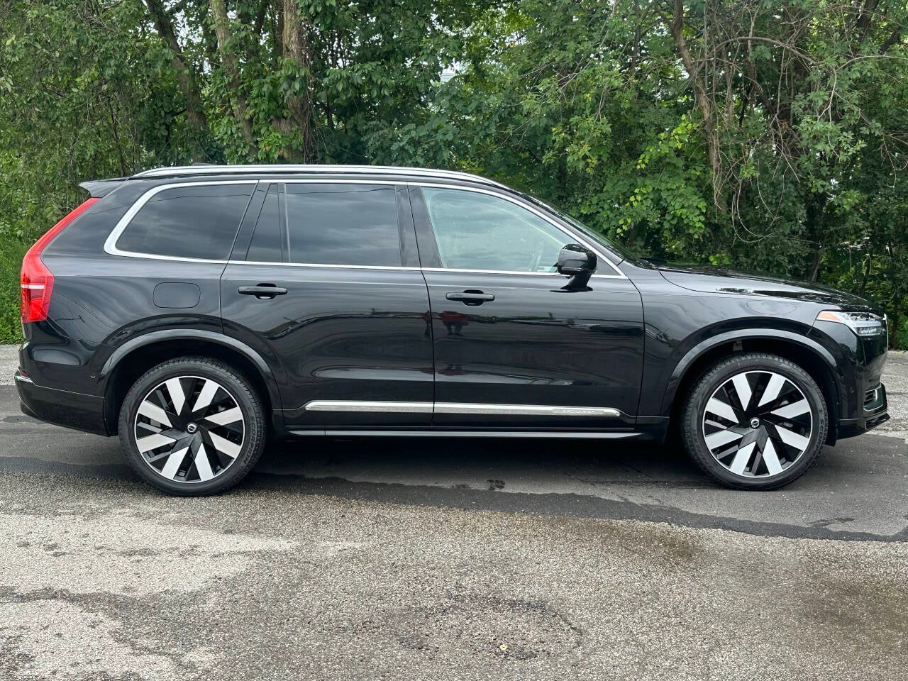 2023 Volvo XC90 Recharge T8 Ultimate Bright Theme 6P eAWD 6 Passenger 4dr SUV