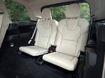 2023 Volvo XC90 Recharge T8 Ultimate Bright Theme 6P eAWD 6 Passenger 4dr SUV