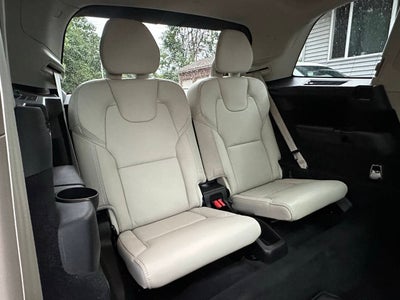2023 Volvo XC90 Recharge T8 Ultimate Bright Theme 6P eAWD 6 Passenger 4dr SUV