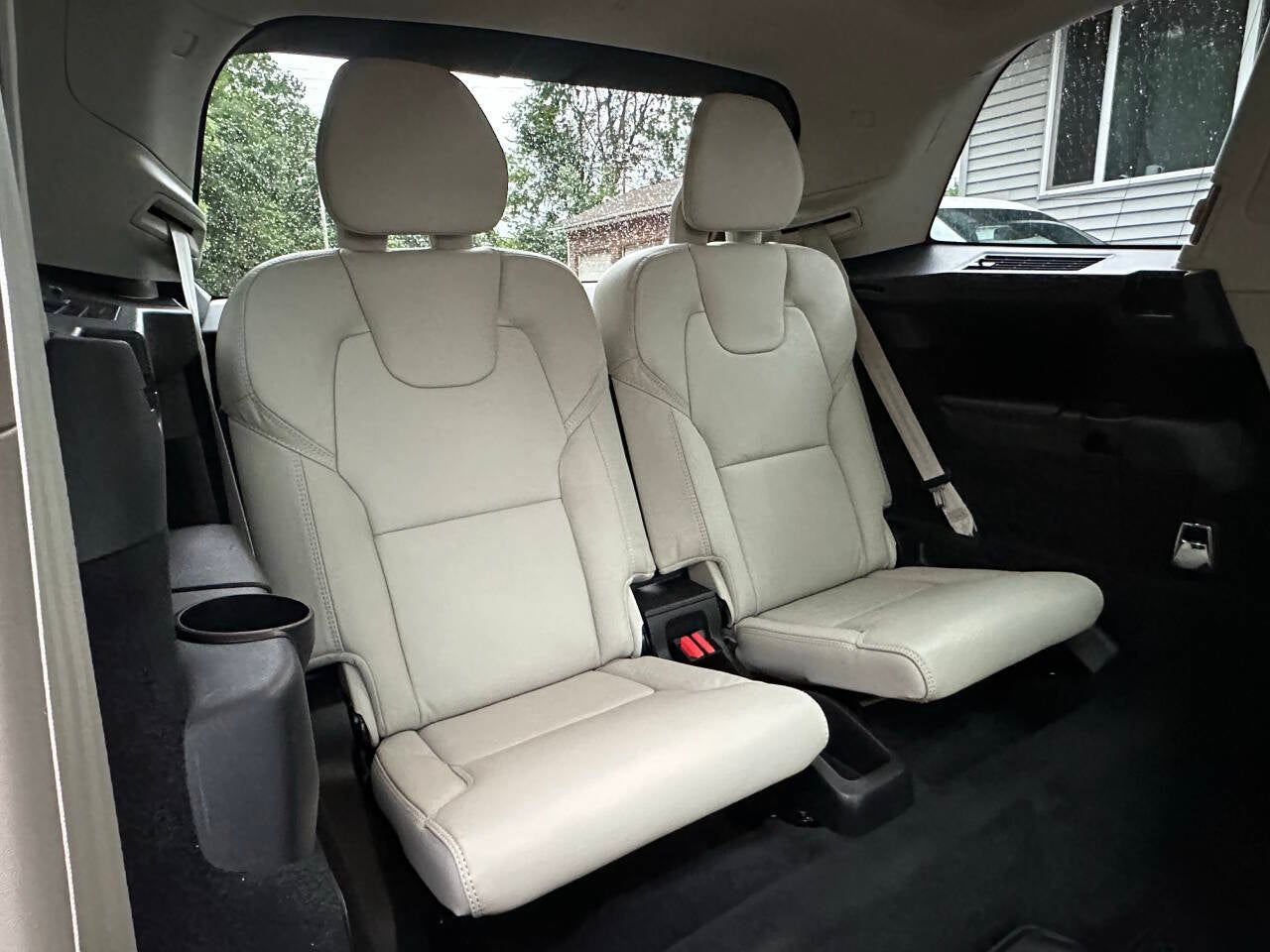 2023 Volvo XC90 Recharge T8 Ultimate Bright Theme 6P eAWD 6 Passenger 4dr SUV