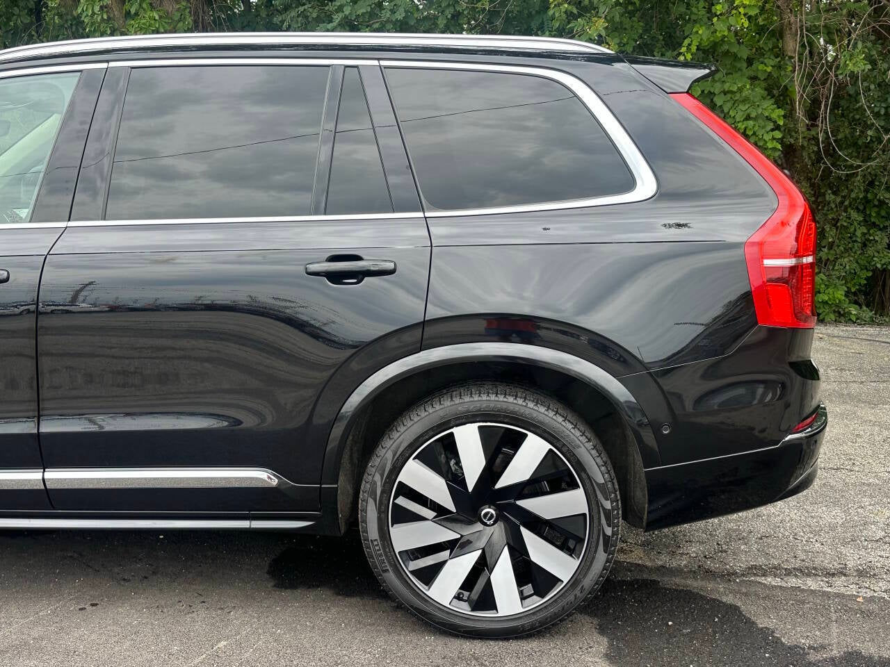2023 Volvo XC90 Recharge T8 Ultimate Bright Theme 6P eAWD 6 Passenger 4dr SUV