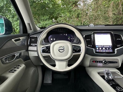 2023 Volvo XC90 Recharge T8 Ultimate Bright Theme 6P eAWD 6 Passenger 4dr SUV