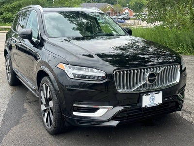 2023 Volvo XC90 Recharge T8 Ultimate Bright Theme 6P eAWD 6 Passenger 4dr SUV