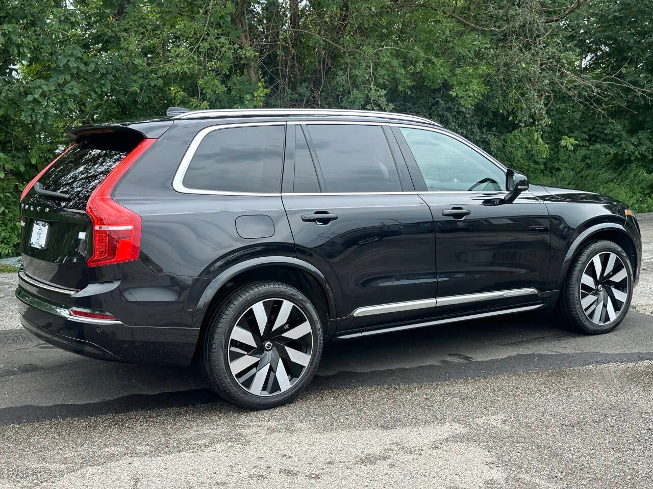 2023 Volvo XC90 Recharge T8 Ultimate Bright Theme 6P eAWD 6 Passenger 4dr SUV