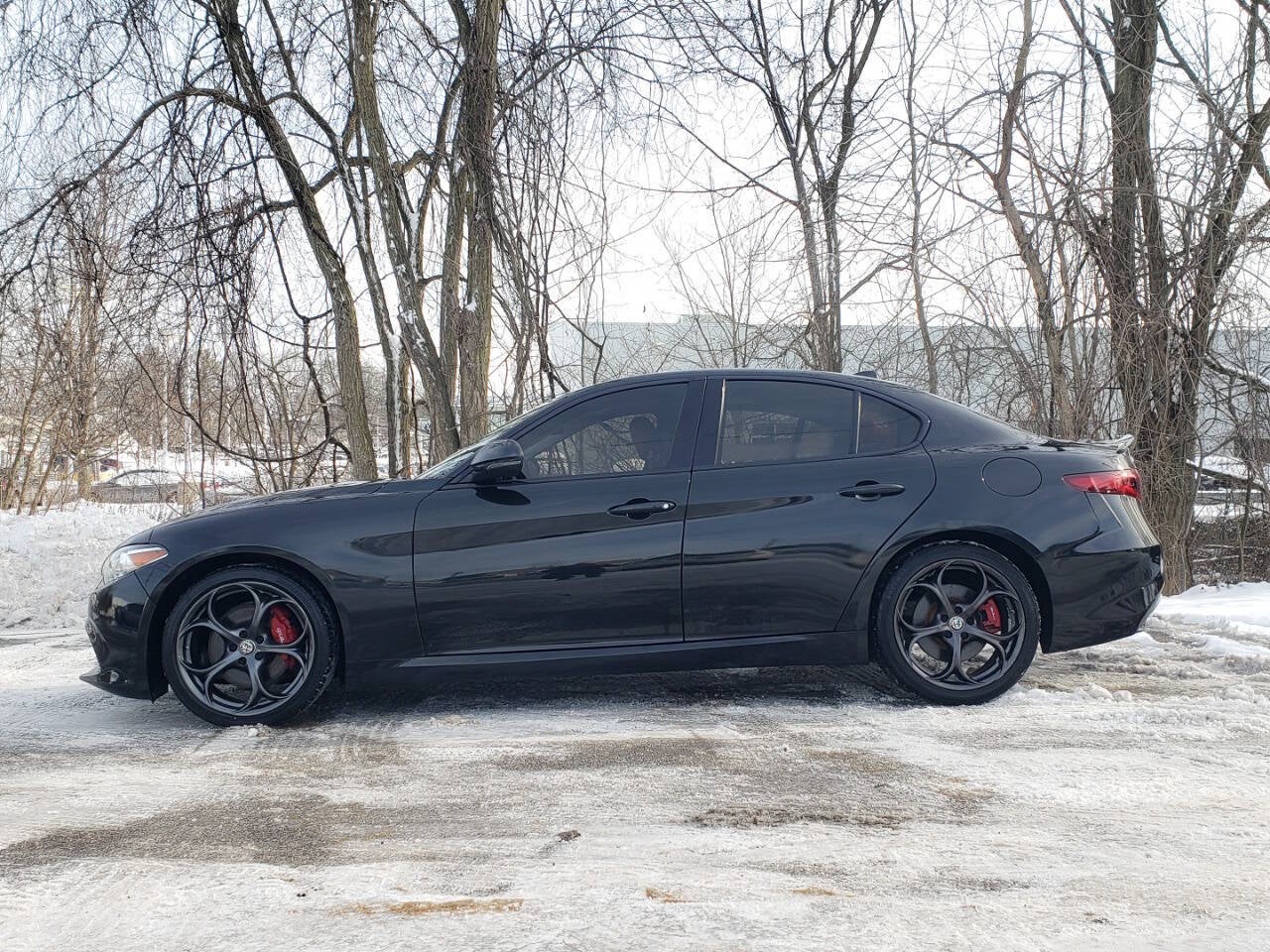 2017 Alfa Romeo Giulia Ti AWD 4dr Sedan