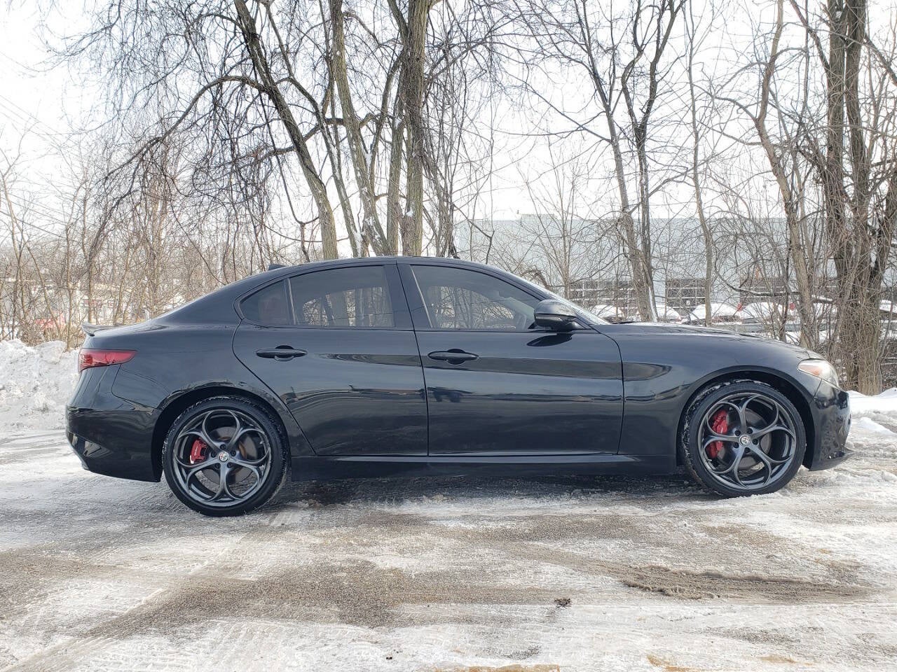 2017 Alfa Romeo Giulia Ti AWD 4dr Sedan