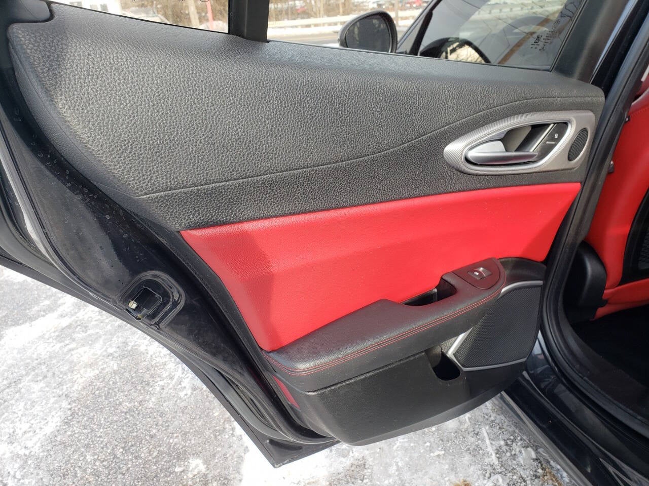 2017 Alfa Romeo Giulia Ti AWD 4dr Sedan