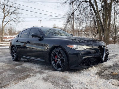2017 Alfa Romeo Giulia Ti AWD 4dr Sedan