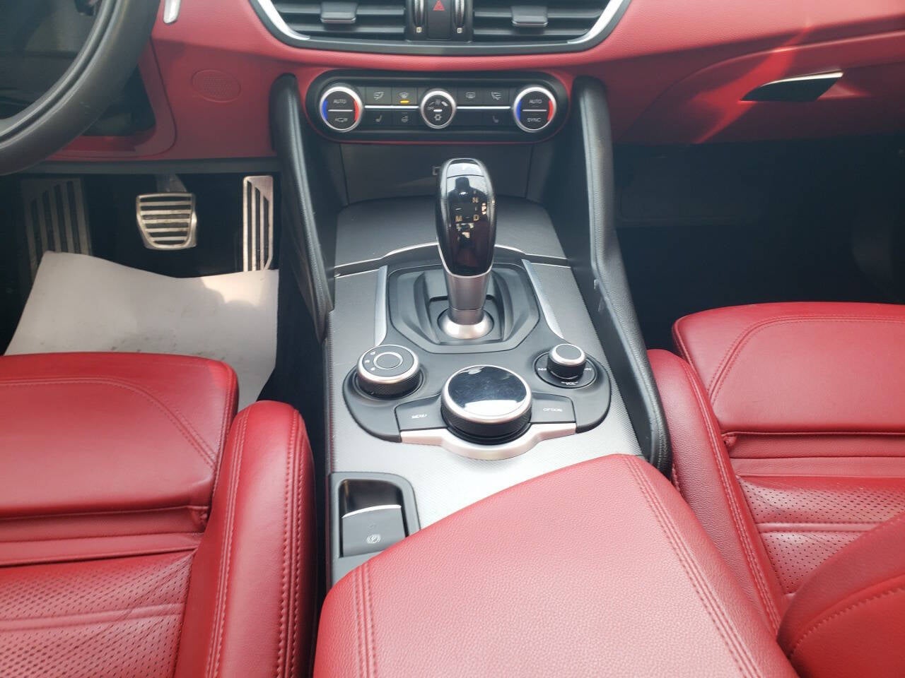 2017 Alfa Romeo Giulia Ti AWD 4dr Sedan