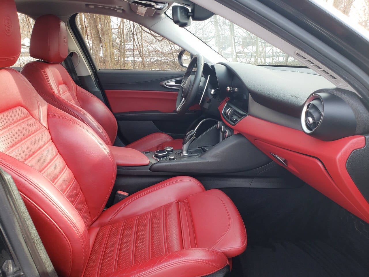 2017 Alfa Romeo Giulia Ti AWD 4dr Sedan