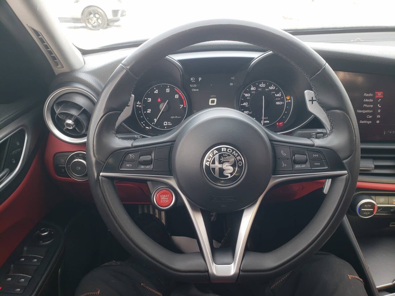 2017 Alfa Romeo Giulia Ti AWD 4dr Sedan